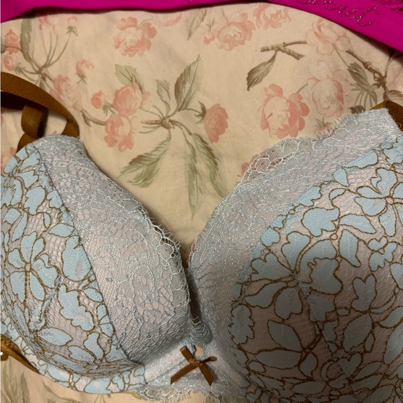 Victoria Secret lace push up bras orange, light green, pink colour 34C - Picture 3 of 8